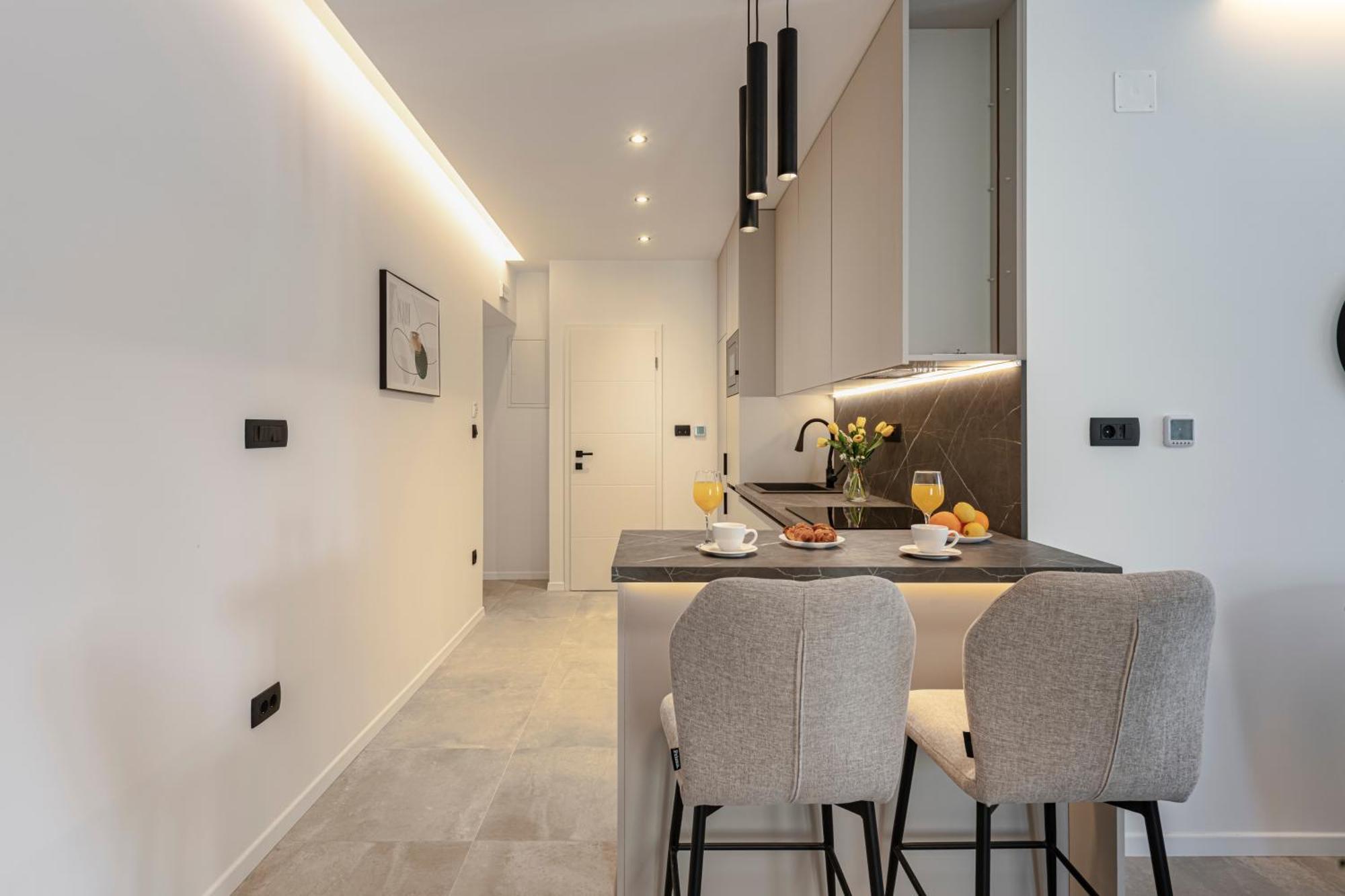 La Porta 3,Seaview Apartment In The Center ツァヴタット エクステリア 写真