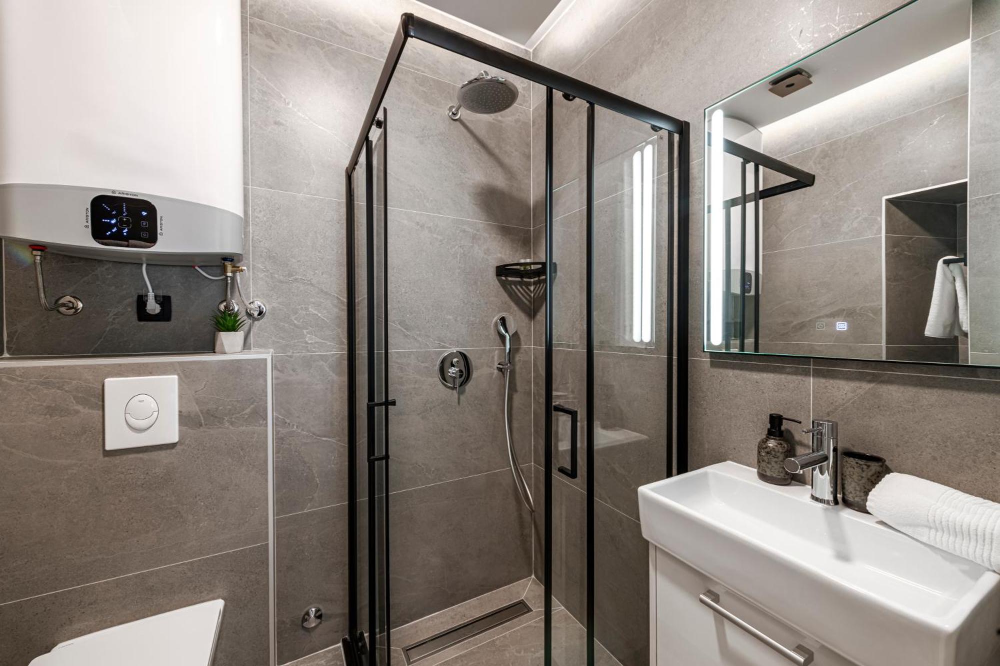 La Porta 3,Seaview Apartment In The Center ツァヴタット エクステリア 写真
